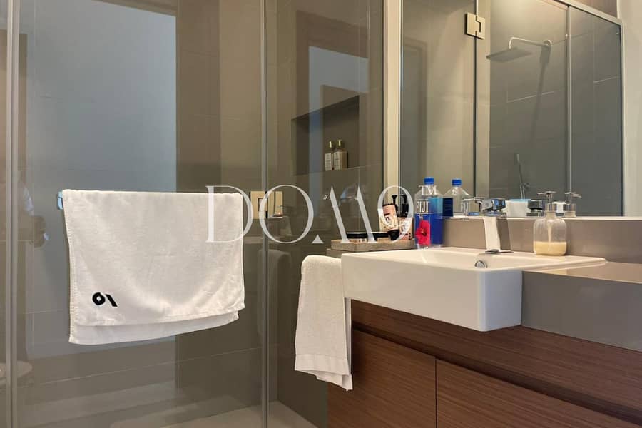 Burj Khalifa View | Fully Furnished | Negotiable - Image 12