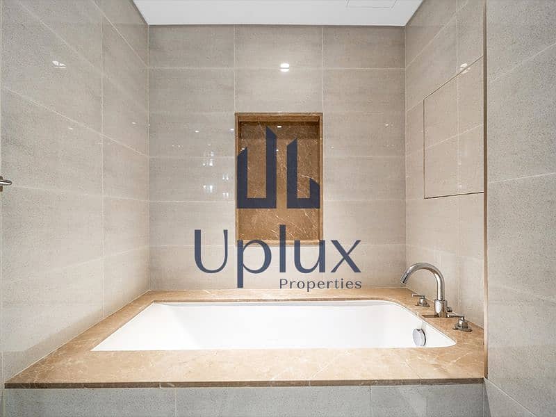 High Floor | Unfurnished | Prime Location - Image 25