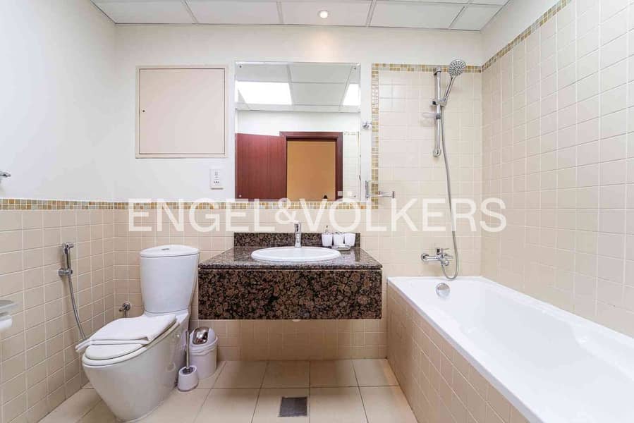 Fully Furnished with Stunning Sea Views - Image 15