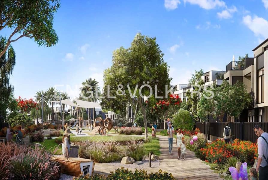 Corner Villa on Private Artificial Beach - Image 9