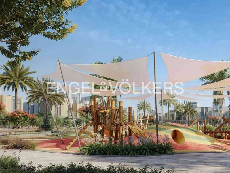 Corner Villa on Private Artificial Beach - Image 10