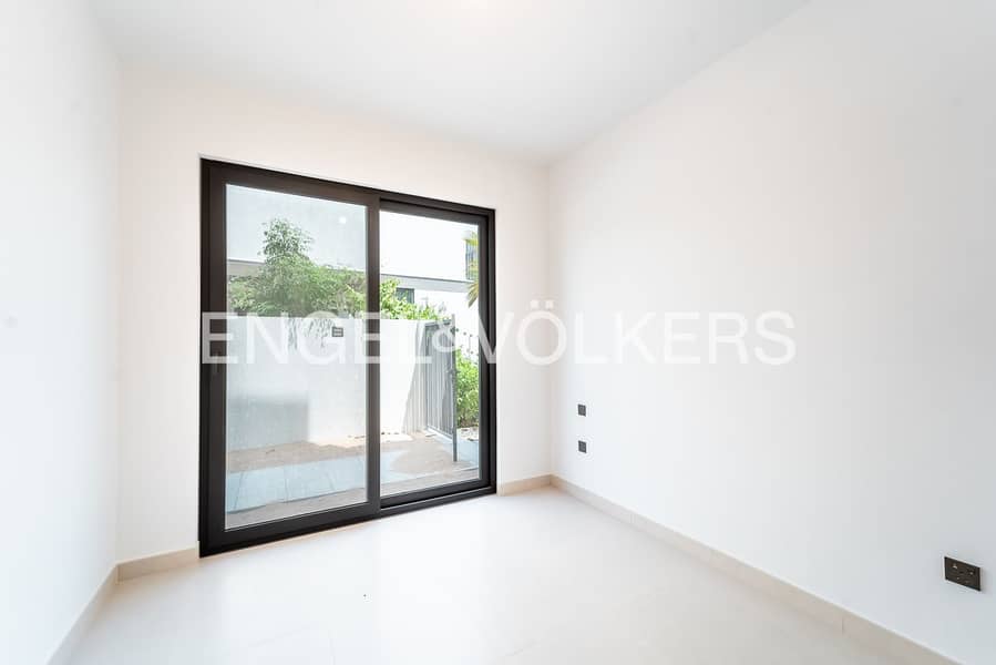 Single Row Villa | Vacant and Ready to Move In - Image 8