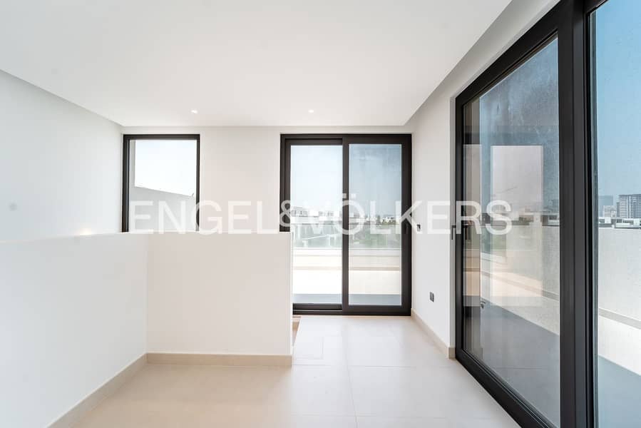 Single Row Villa | Vacant and Ready to Move In - Image 11