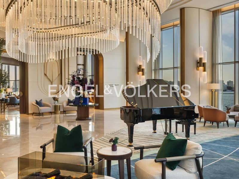 Waterfront Corner Unit | Full Canal View - Image 10