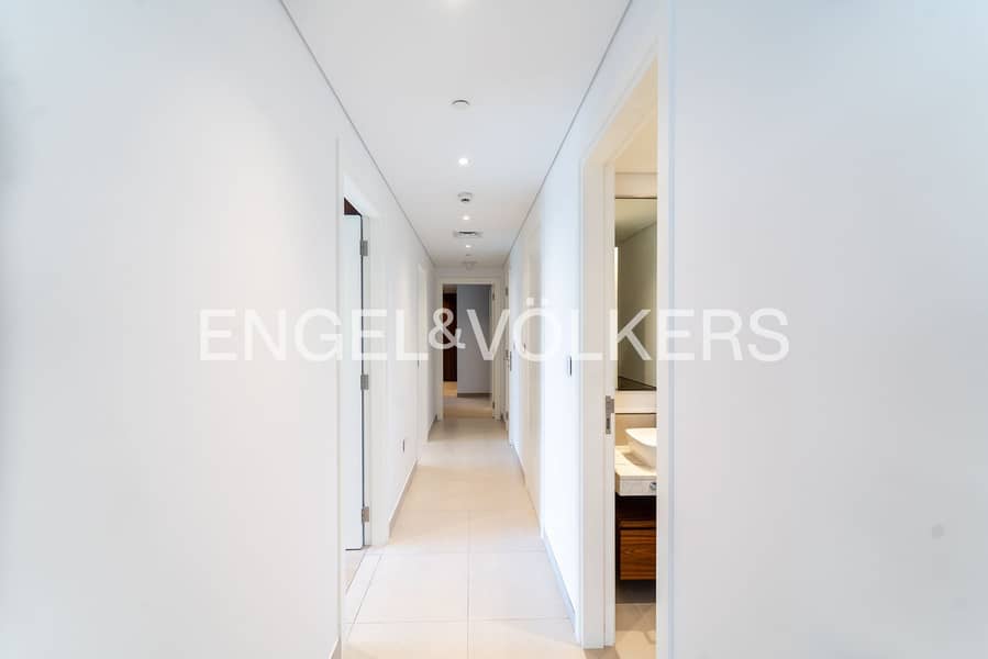 Stylish | Corner Unit | 2 Parking Slot - Image 10