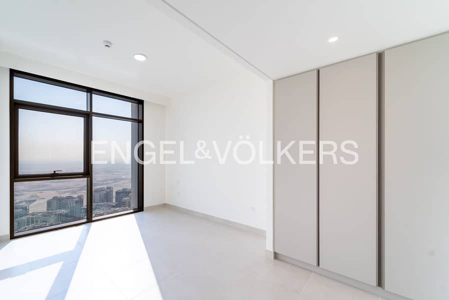 High-Floor Living with Stunning Lagoon Views - Image 11