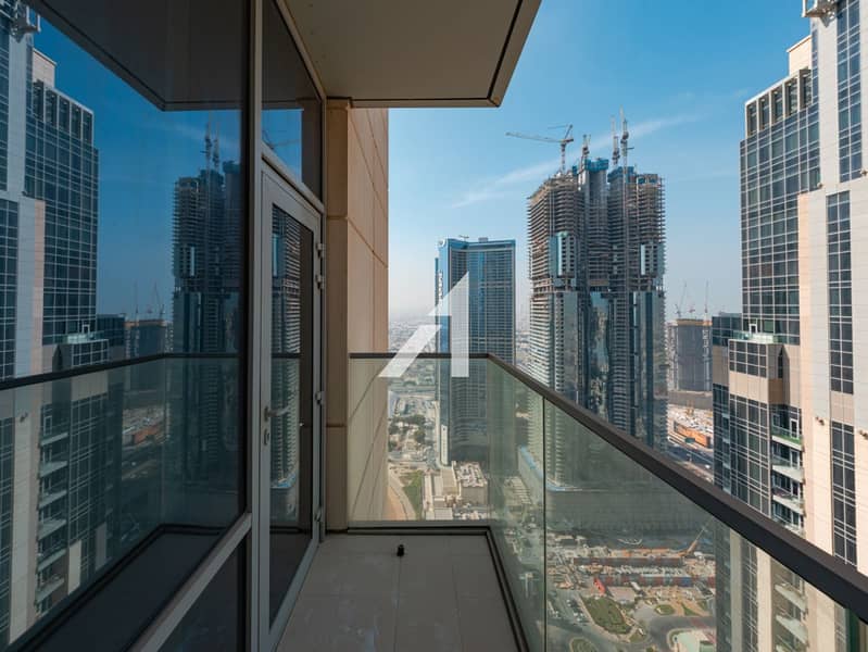 Vacant | En suite Maids Room | Pool and Sea Views - Image 27