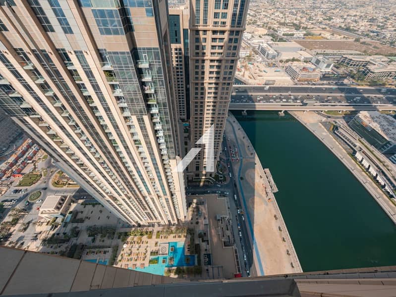 Vacant | En suite Maids Room | Pool and Sea Views - Image 29