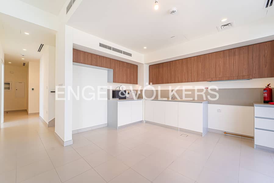 Corner Villa | Big Plot | With Maids Room - Image 7