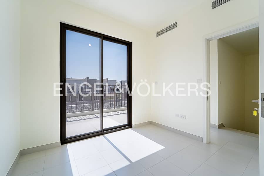 Corner Villa | Big Plot | With Maids Room - Image 11