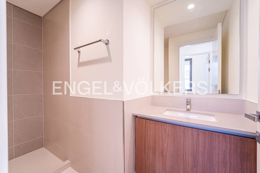 Corner Villa | Big Plot | With Maids Room - Image 17