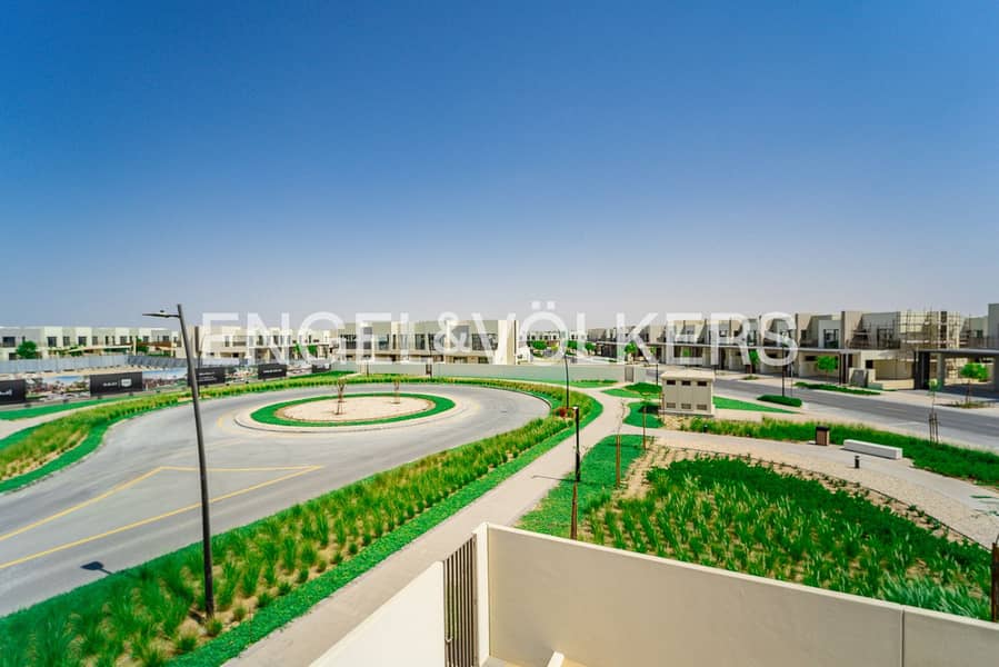 Corner Villa | Big Plot | With Maids Room - Image 22