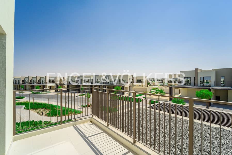 Corner Villa | Big Plot | With Maids Room - Image 23