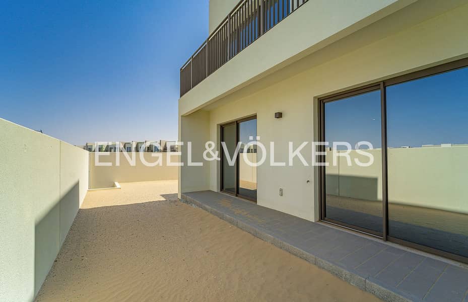 Corner Villa | Big Plot | With Maids Room - Image 27