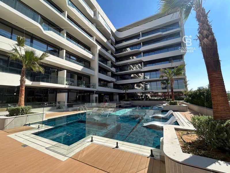 Pool View | Brand New | Study Room