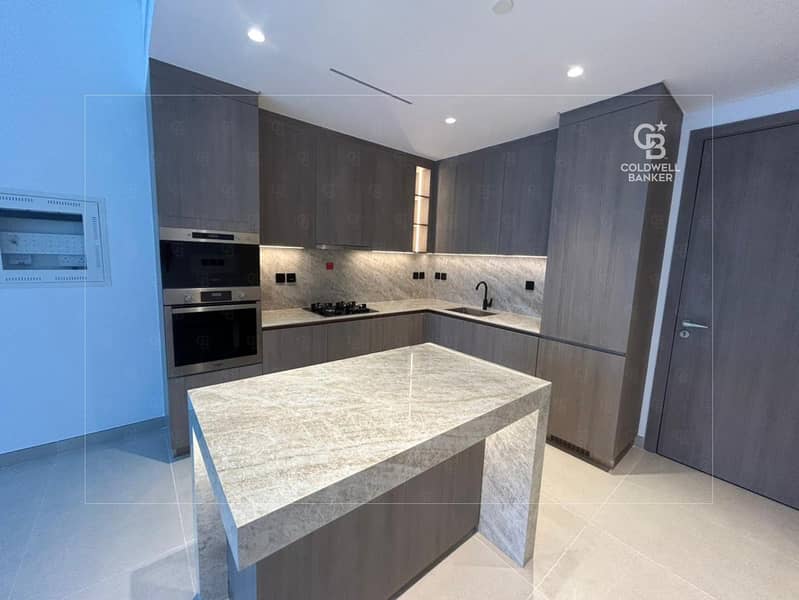 Pool View | Brand New | Study Room