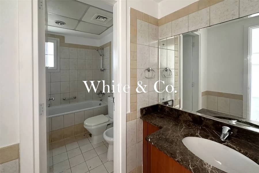 Type 2E | Lake View | 3Bed plus Maids - Image 8