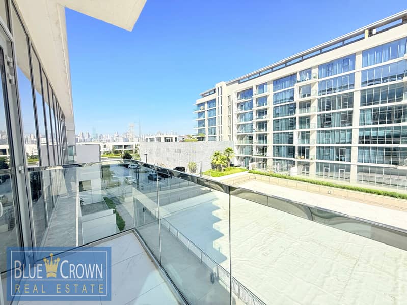 CORNER UNIT BRIGHT APARTMENT READY TO MOVE