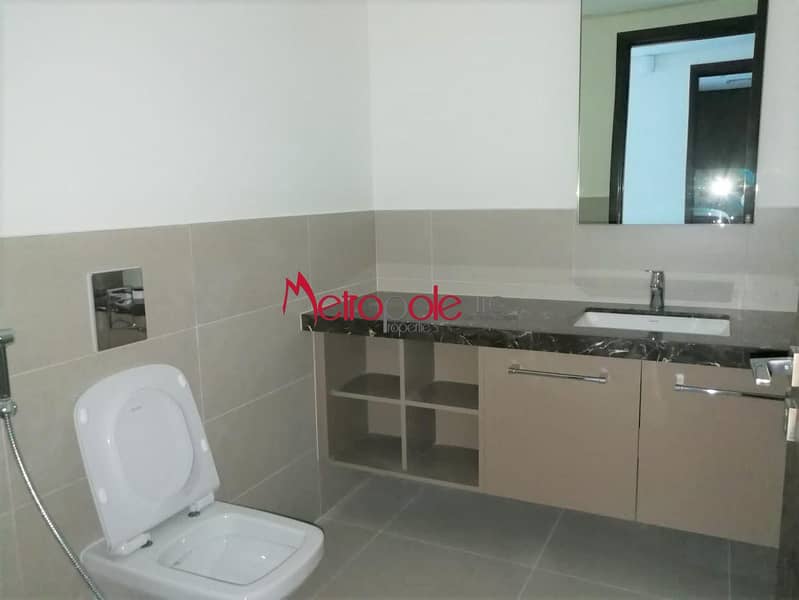 Prime Location | Vacant| Panoramic View| - Image 8