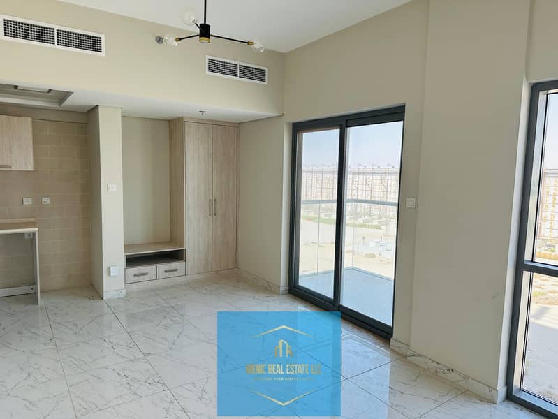 AMZING STUDIO IN FAMILY COMMUNITY FOR SALE