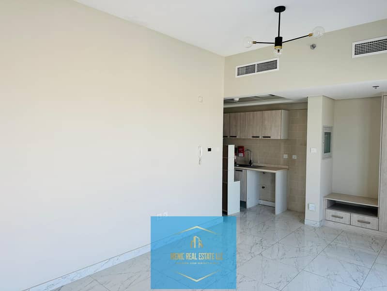 AMZING STUDIO IN FAMILY COMMUNITY FOR SALE