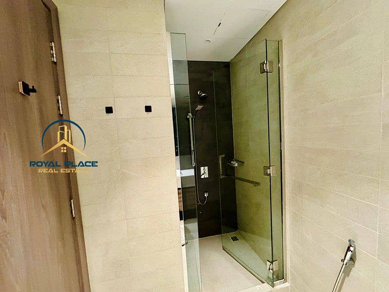 Burj View | Multiple Cheques Option | Great Area - Image 12