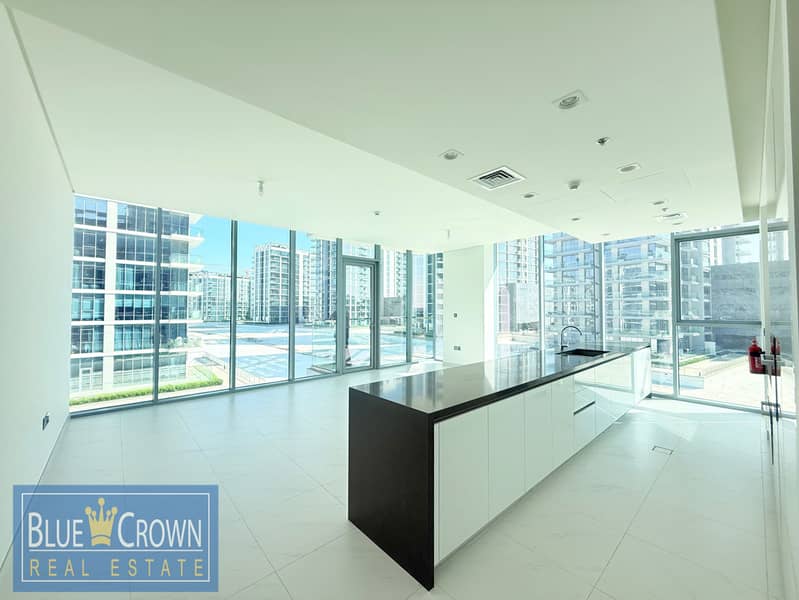 STUNNING VIEW SPACIOUS UNIT WITH MAID ROOM