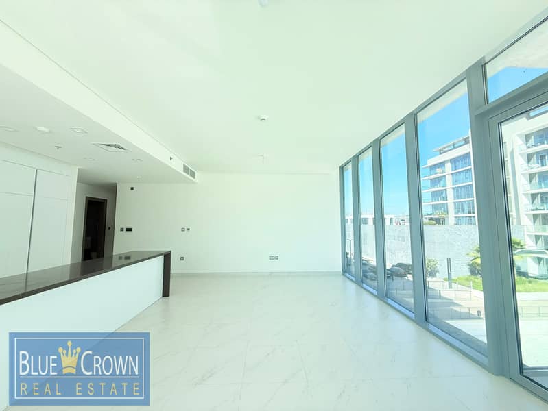 STUNNING VIEW SPACIOUS UNIT WITH MAID ROOM