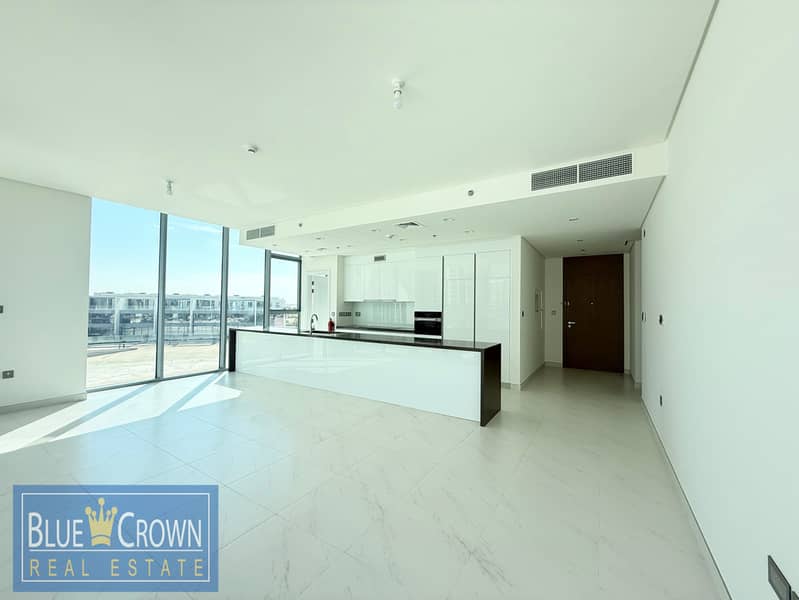 STUNNING VIEW SPACIOUS UNIT WITH MAID ROOM - Image 8