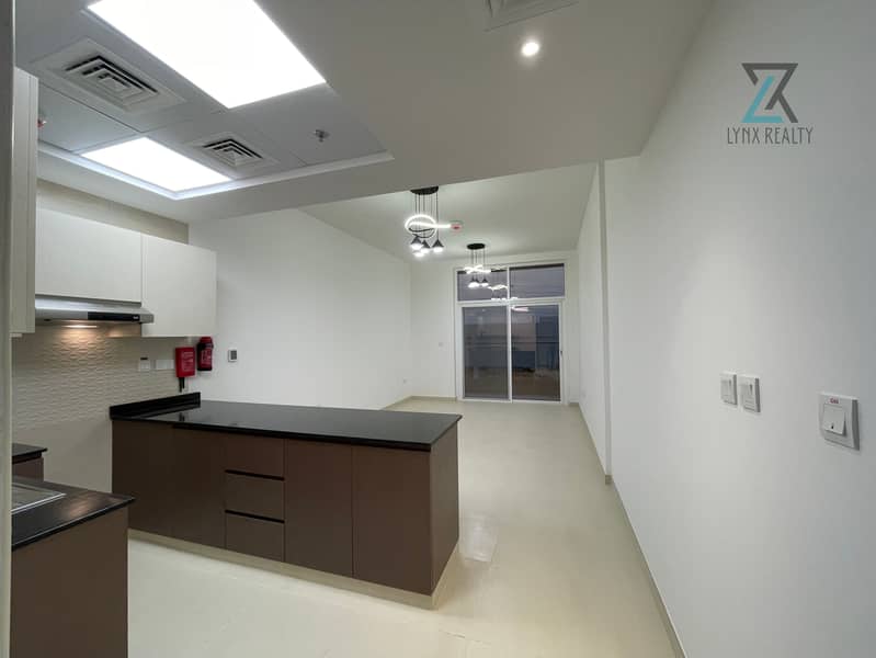 Modern Studio Apartment with Open View Near the Park