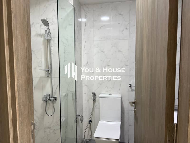 Elite Studio | Vacant & Spacious | Urgent Investors Deal - Image 9