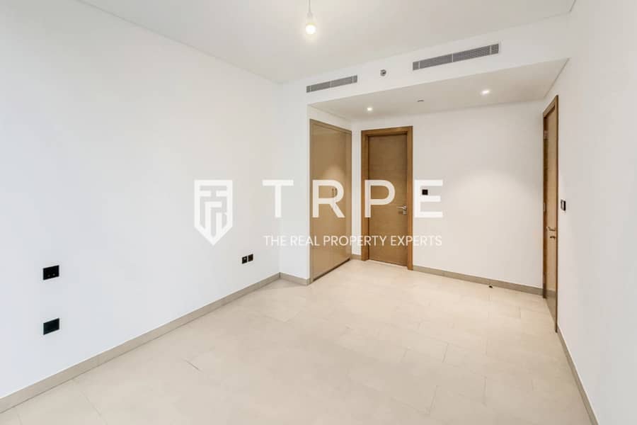 Lagoon View | Vacant | Prime Location - Image 8