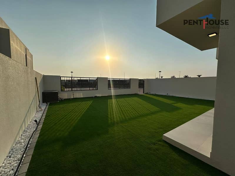 Ready To Move In| Prime Location |Spacious Layout