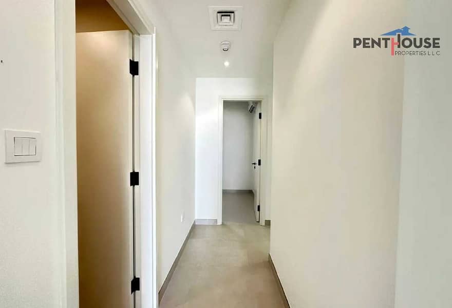 Ready To Move In| Prime Location |Spacious Layout - Image 12