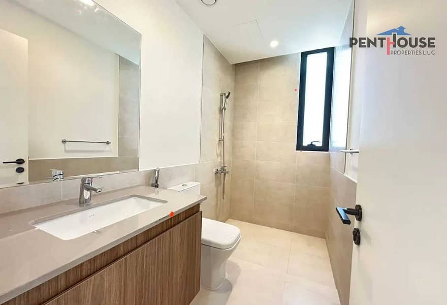 Ready To Move In| Prime Location |Spacious Layout - Image 13