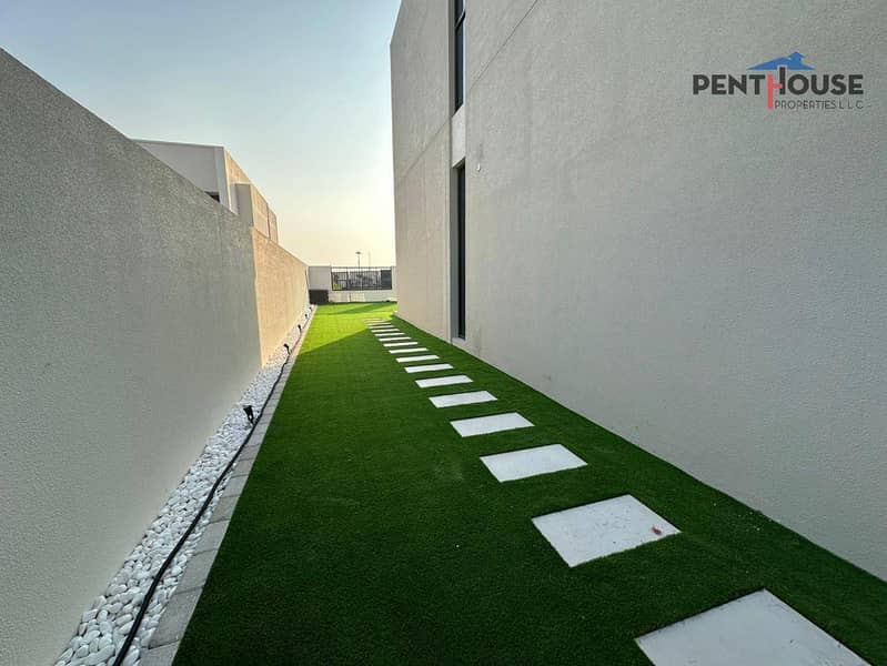 Ready To Move In| Prime Location |Spacious Layout - Image 14