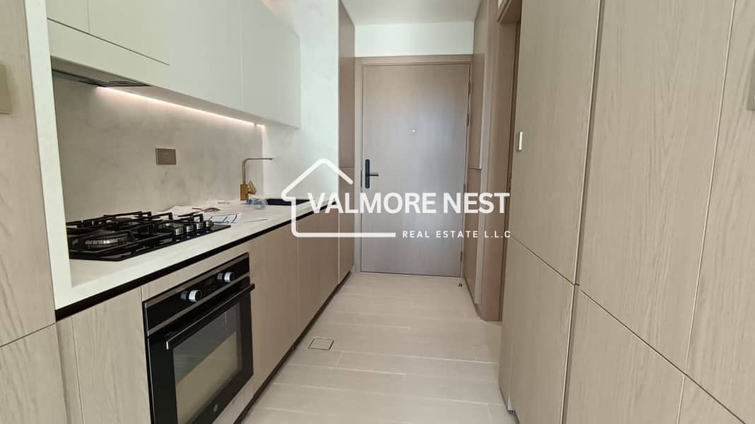 Brand new building I With premium finishing I Prime location