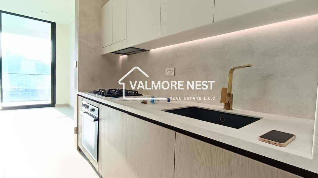 Brand new building I With premium finishing I Prime location - Image 9