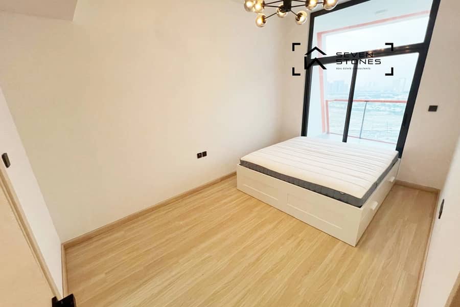 Burj and Frame View | Smart Home| Fully Renovated - Image 8