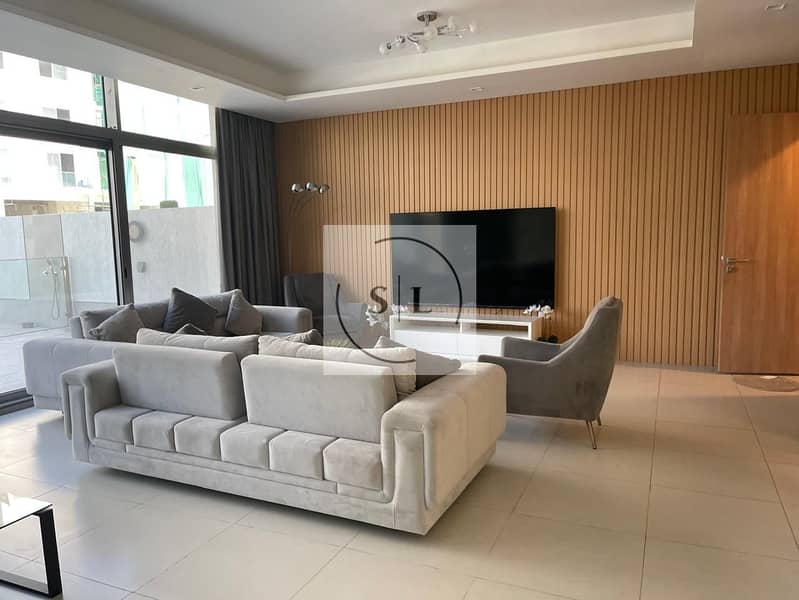 Vacant | Corner Unit | Private Pool | Gated Community