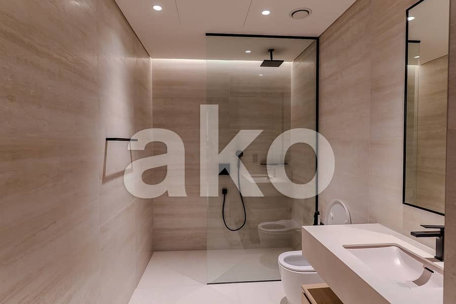 Luxury Fully Furnished Studio Exclusive High Floor - Image 8