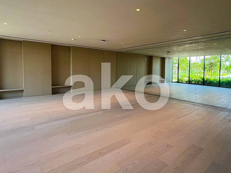 Luxury Fully Furnished Studio Exclusive High Floor - Image 29