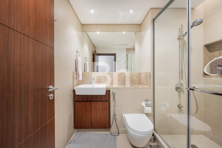 Exceptional Quality | GolfCourse View | Large Type