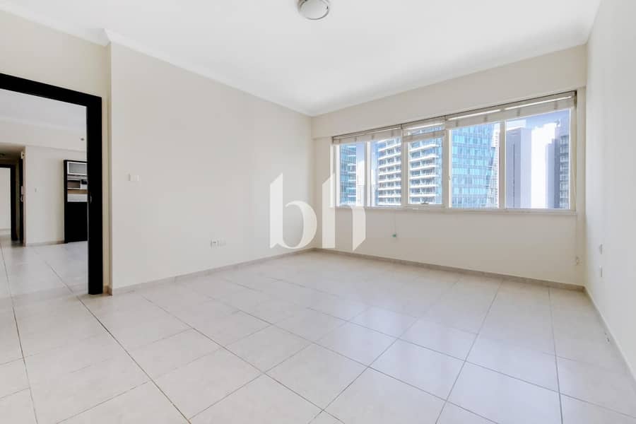 Vacant Soon | Higher Floor | Partial marina view - Image 6