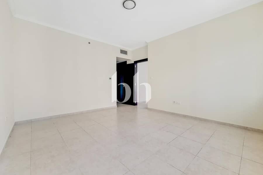 Vacant Soon | Higher Floor | Partial marina view - Image 7