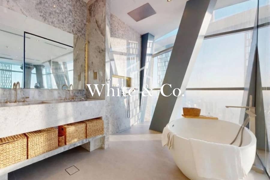 Upgraded | Furnished Penthouse | Duplex - Image 13