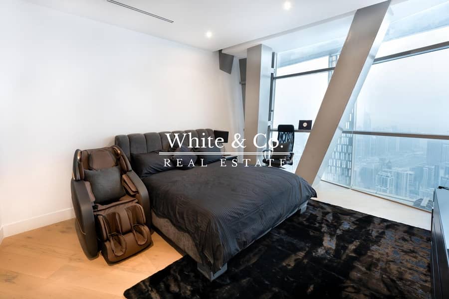 Upgraded | Furnished Penthouse | Duplex - Image 19
