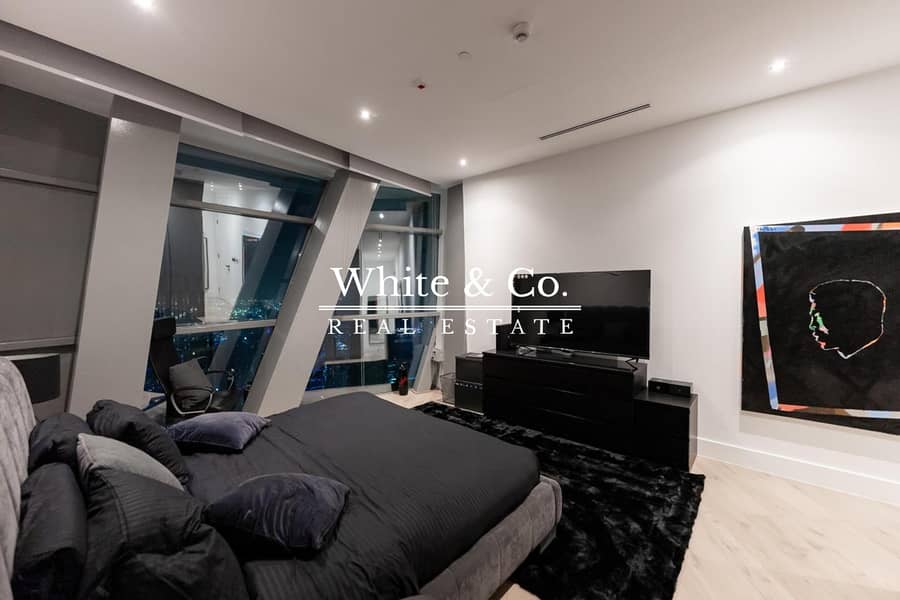 Upgraded | Furnished Penthouse | Duplex - Image 20