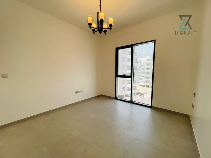 "Exquisite 1-Bedroom Apartment: Luxury Living in Nad al Hammar" - Image 7