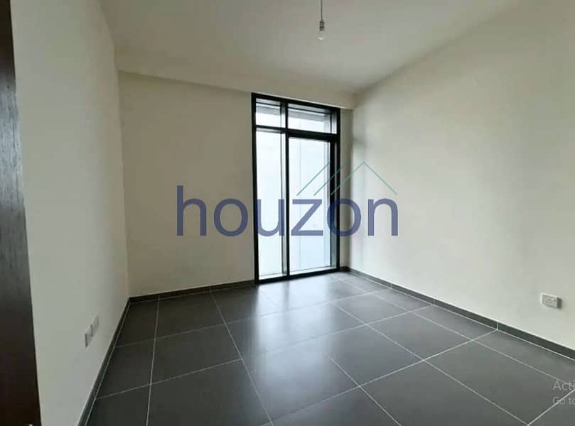 Luxurious 3BR + M/R | High Floor | Sea View - Image 7